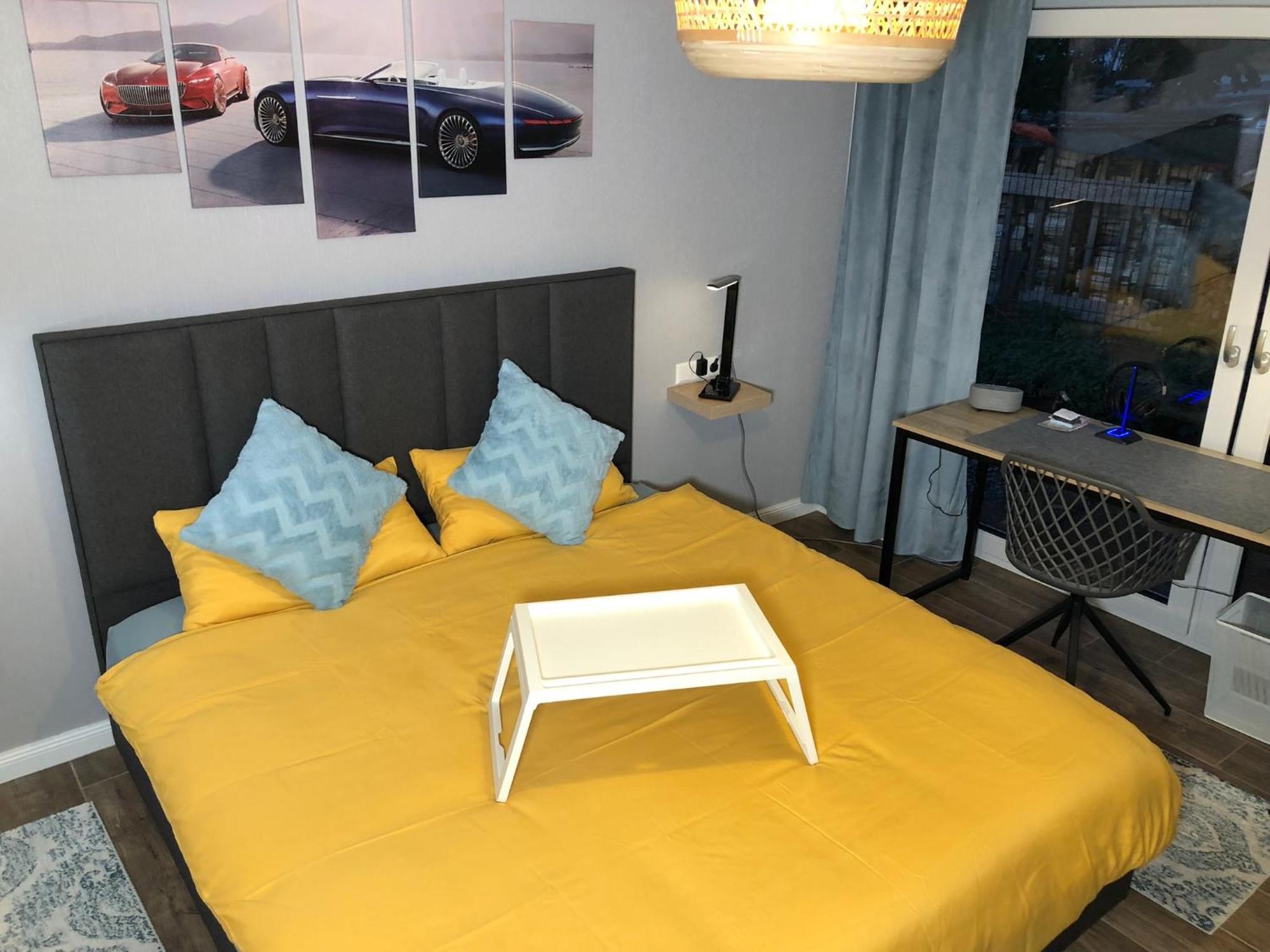 Stylisches Maybach Appartement Mit Terrasse Fuer 5 Personen, 5 Betten, Grosse Kochinsel, Homeoffice Mit 250Mbit Wlan Aidlingen المظهر الخارجي الصورة